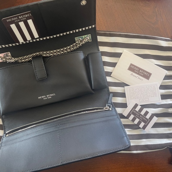 Henri Bendel Uptown Wallet on a Chain - Picture 2 of 7